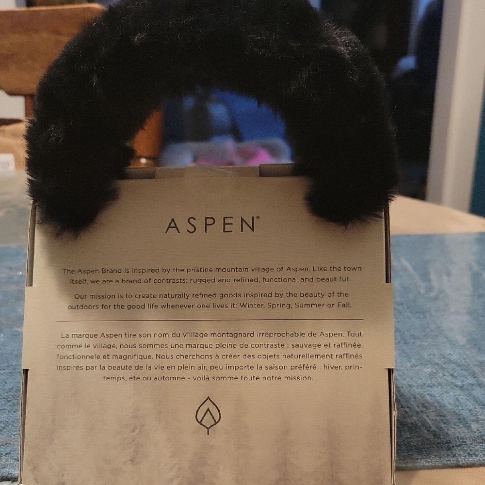 Aspen Black Faux Fur Handbag - Picture 3 of 4